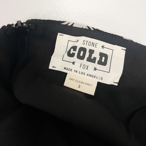 Stone Cold Fox Romper - Picture 4 of 6